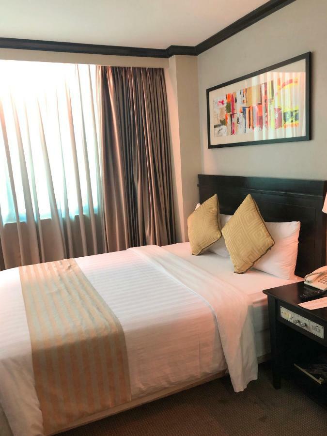 Tower Inn Makati Business Hotel Makati City Eksteriør bilde